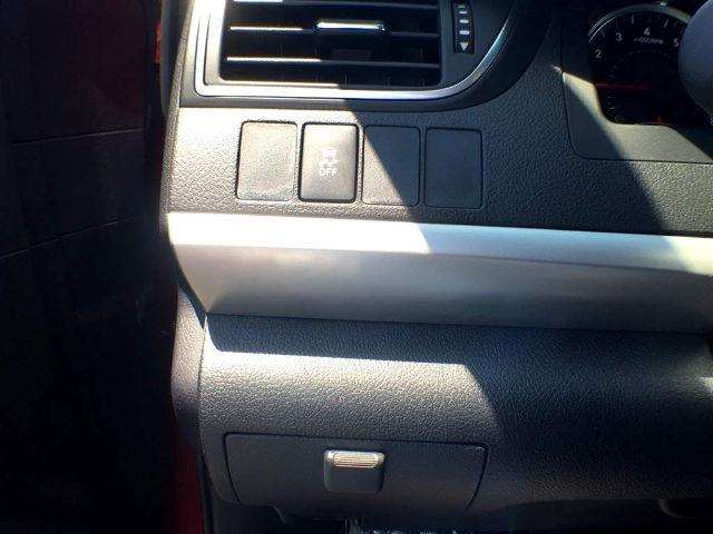 2017 Toyota Camry SE 4dr Sedan